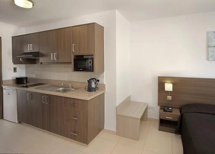 Petrosana Lejlighedshotel Ayia Napa