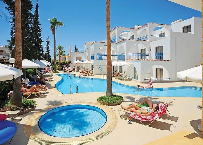 Lejlighedshotel Petrosana 4*