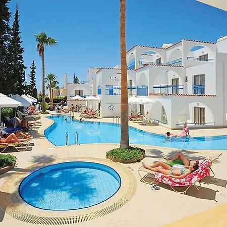 Lägenhetshotell Petrosana 4*