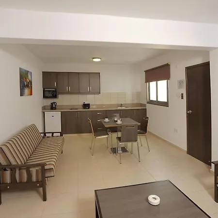 Lägenhetshotell Petrosana