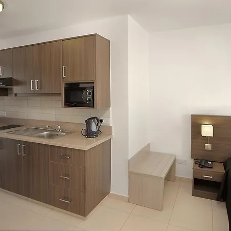 Petrosana Aparthotel Ayia Napa